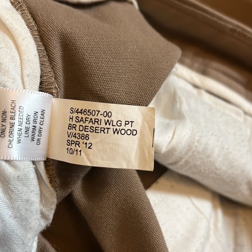 Banana Republic Heritage Desert Wood / Khaki Bootcut Pants - Women’s Size 4L - Picture 6 of 6